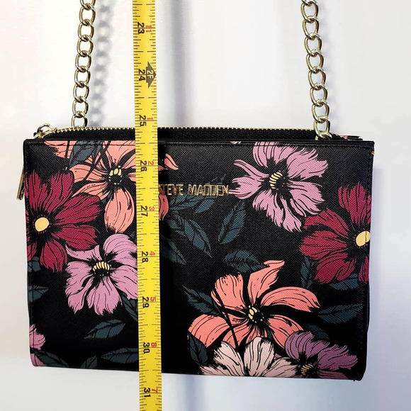 Steve Madden Black Floral Crossbody Bag 8.25"L x 6.25"H x 4.5"D; Chain-Strap 25" - Picture 5 of 6